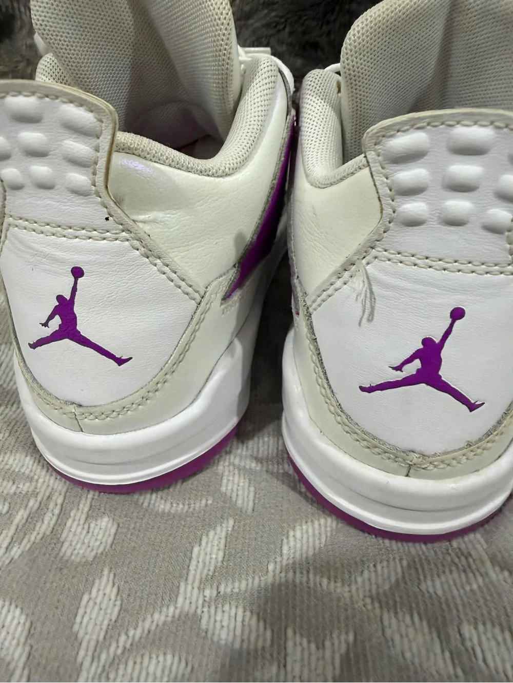 Nike White and Purple Retro Basketball Sneakers